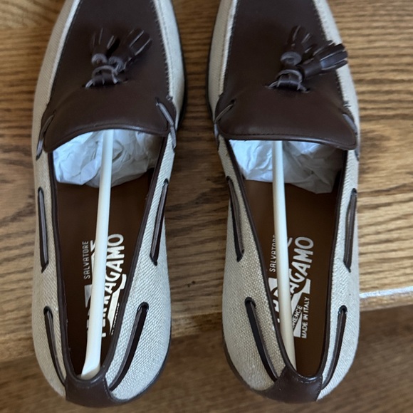 NIB Salvatore Ferragamo Faggio 4 Men's Brown and Linen Loafers - Picture 9 of 10